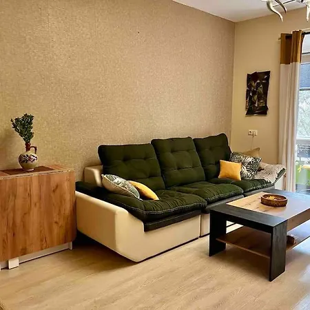 Cozy 2br Oasis In Daire *